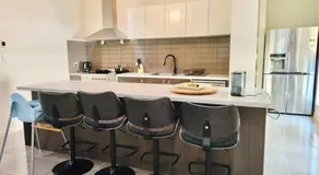 Modern Retreat by Underwood market&51 Area - Image 4