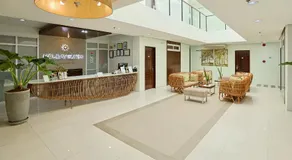 Holiday Suites Business District - formerly Empire Suites Hotel - Image 3