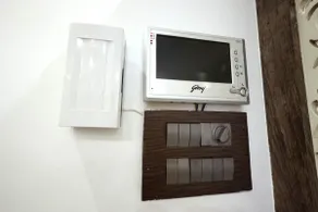 Business Stay: 2 BHK Service Apt in Posh Bandra - Image 4