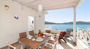 Tsifliki Beach House - Image 2