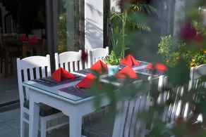 Saclo Villa and Hostel - Image 4