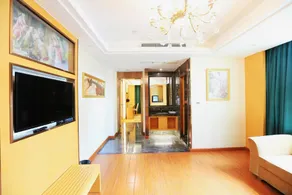 Elong Wanguo Hotel - Image 2