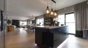 Spectacular 186 sqm luxury apt -prime location - Image 4