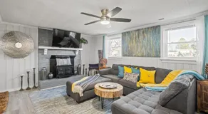 Stylish Haven 11 Minutes from the Richmond Airport - Image 3