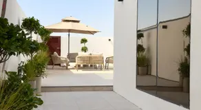 Serenity Stay - Boutique Guesthouse - Image 3