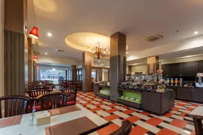 Vane' Mane' Hotel Pattaya - Image 4