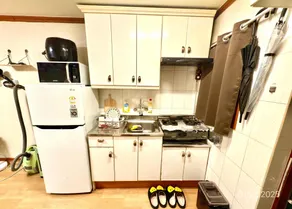 Spacious Studio Apt (Myeong-dong) - Image 3