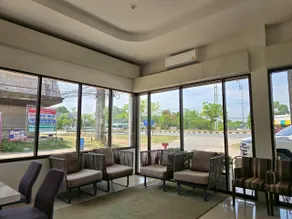 The White Residence - Image 3