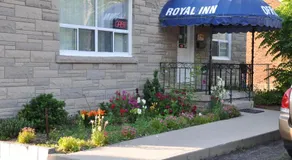 Royal Inn - Image 3