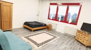 Apartment with bedroom for up to 4 people - Image 2
