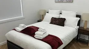 Guesthouse in Geoges Hall - Image 2