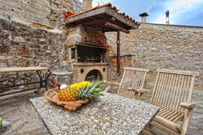 Tranditional VILLA ASKYFOY - Image 2