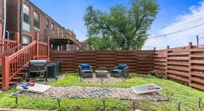 Abstract Haven | Stylish 1BR by Tower Grove - Image 5