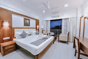 HOTEL WHITE HOUSE, Munnar - Image 1