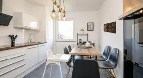 Moderne Wohnung für 6 nahe Arena - Image 3