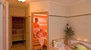 Gasthof Hotel Reif - Image 2
