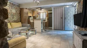 Stone House - Image 3
