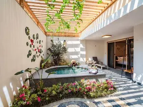 Wan Xiang Hot Spring Malong Courtyard - Image 3