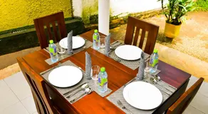 Vishmee Holiday Inn - Image 5