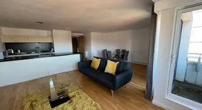 Modern & Spacious 2 bed Merchant City Apart-High St - Image 5