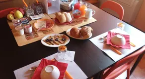 Orange House - Image 2