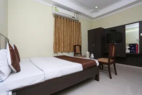 Hotel O by OYO Saraswathi Residency Near SR Nagar Metro Station - Image 5