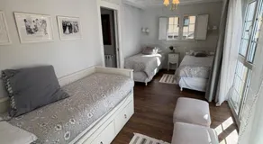 La Casa de Nueva - Image 2