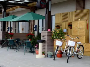 Lambo Stay Inn - Image 4