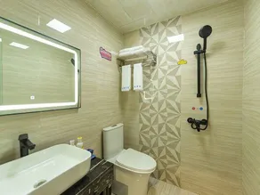 Pumen Hotel (Shigu Square) - Image 4