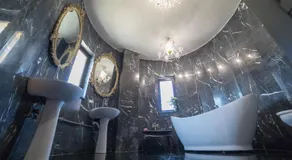 Canada Castle - Image 3