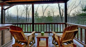 Big Buck Lodge - screenet veranda | Fire Pit | Aska Adventure Area - Image 4