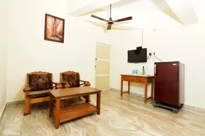 Morjim Sunset Hotel - Image 1