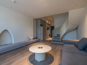 Sky Hotel - Image 2