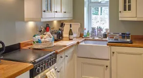 Keepers Cottage Serviced Accommodation Yorkshire - Image 2