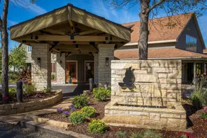 Eagle Ridge Resort and Spa - Image 2