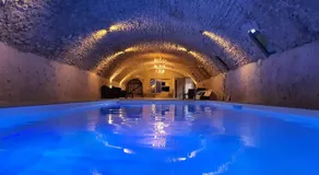 Gîte de la Mignonerie du Château de Jallanges pour 19 personnes avec 4 ou 7 chambres - Image 3