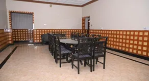 Hotel Serina Inn - Image 2