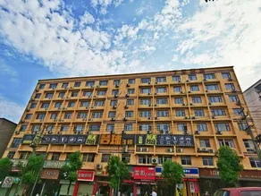Pioneer·E-Sports Hotel (Ji'an Railway Station Jinggangshan University Branch) - Image 3