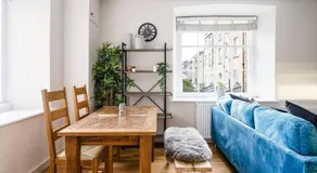 Fantastic, Spacious 2 Bedroom Apartment in Converted Chapel - Image 3