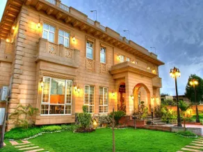 Bella Hotel - Image 3