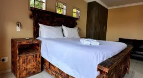 Dithabeng View Guest House - Image 5
