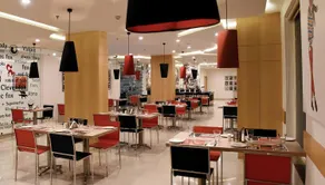 Red Fox Hotel-Chandigarh - Image 2