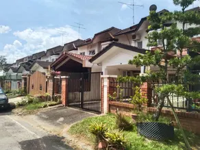 Indahpura Kulai 868 21pax 4BR double Story House - Image 4