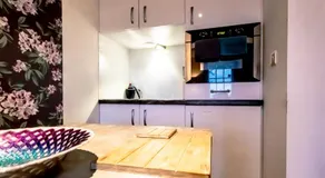 Domus House Studio Apartments in Chester city centre with Free Parking by Rework Accommodation - Image 5