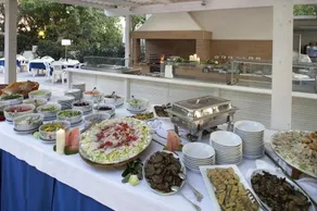 Alexandra Plaza Hotel - Image 5