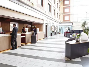 Novotel London Heathrow Airport M4 Jct. 4 - Image 4
