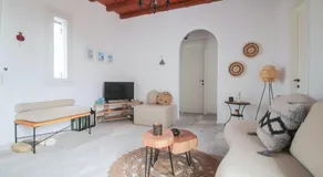 2BR Fully Equiped Cottage Home - Near the Beach - Image 2