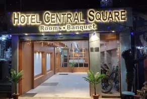 HOTEL CENTRAL SQUARE "A Couple Friendly Hotel" - Image 5
