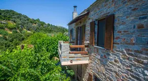 Iris' Traditional Stone House - Image 5