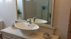 SG House - Image 2